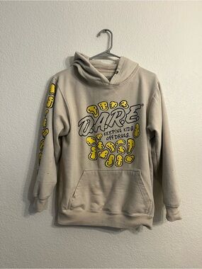 DARE Graphic Beige Hoodie with Yellow Accents - Men